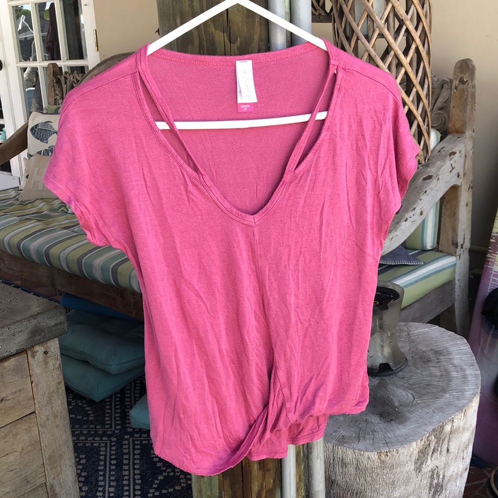 pink shirt